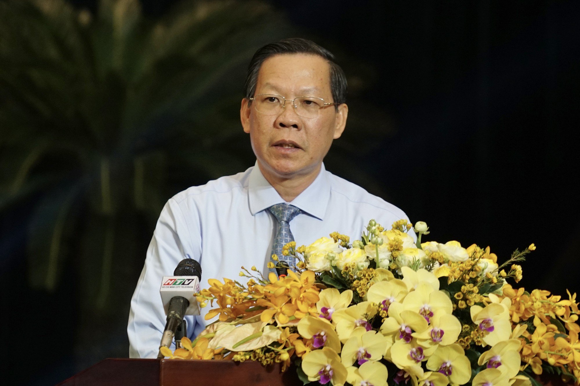Chủ tịch UBND TP. Hồ Chí Minh Phan Văn Mãi tiếp thu ý kiến và phát động phong trào thi đua trong thời gian tới (Ảnh: Hoàng Hùng).